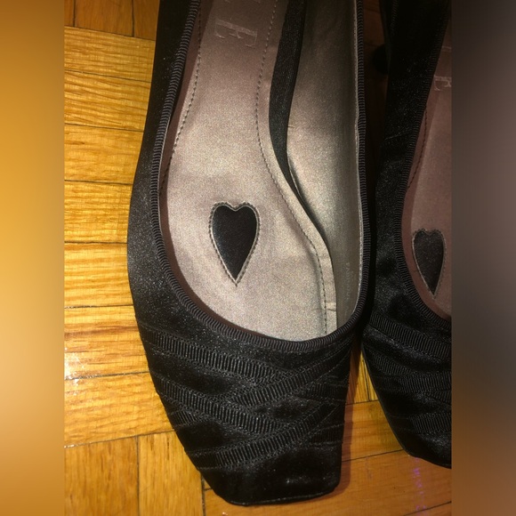 ELLE vintage coquette ballerina kitten heels (size: 7.5) - Picture 2 of 7